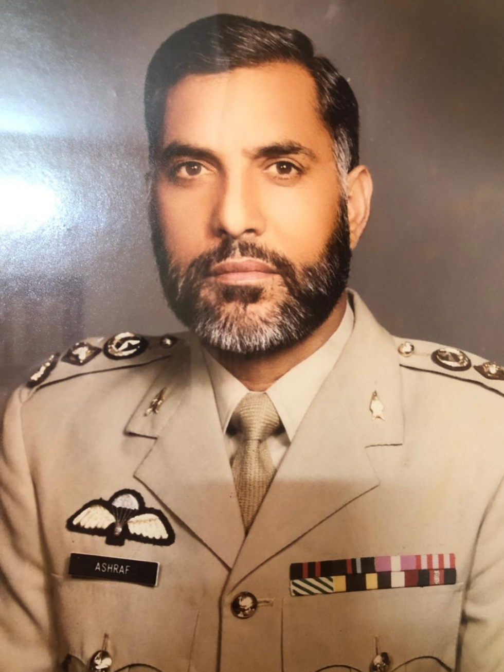Col M. Ashraf Arif 